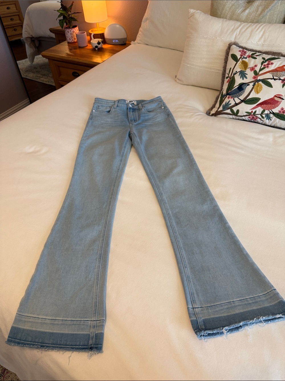 Paige High Rise Laurel Canyon jeans - size 26 - wash - “kitley”